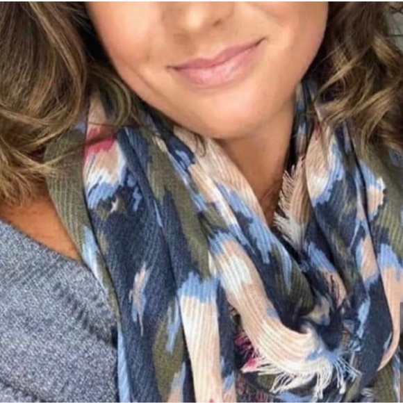 Stella & Dot Floral Ikat Scarf - Picture 5 of 5